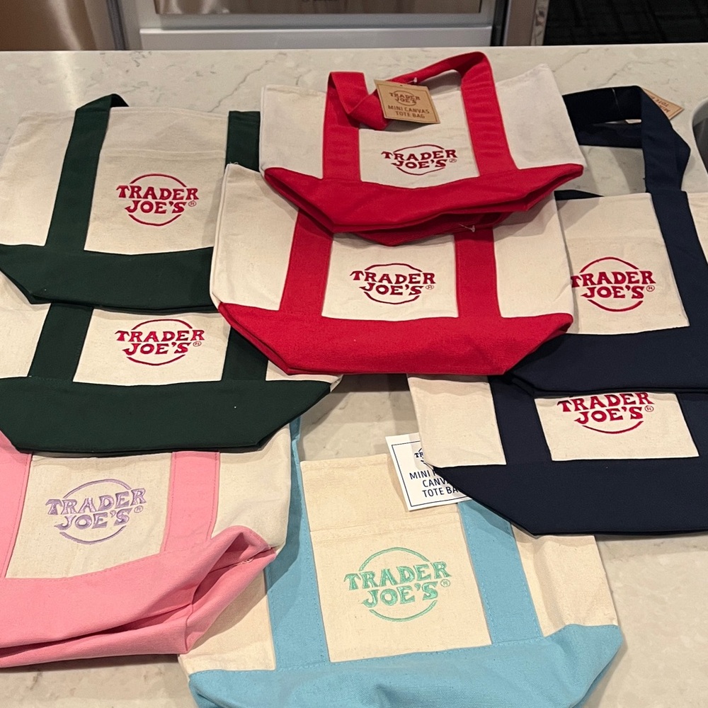 Lot of 8 NWT Trader Joe's Mini Tote Bags